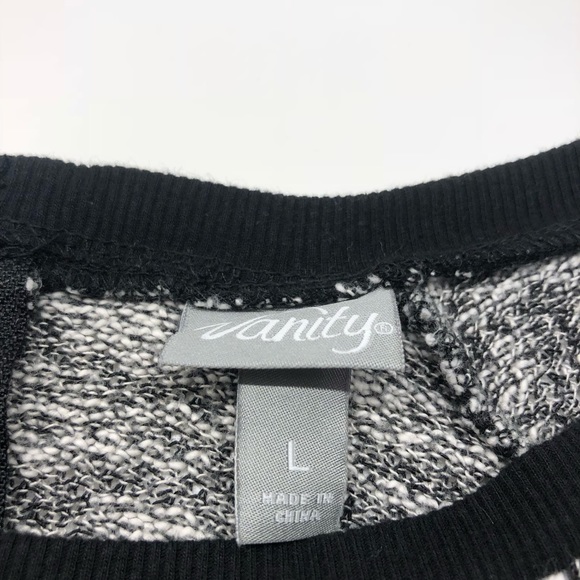 Vanity Sweater - Picture 3 of 8